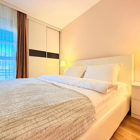 Apartment Hana Bar Bagian luar foto