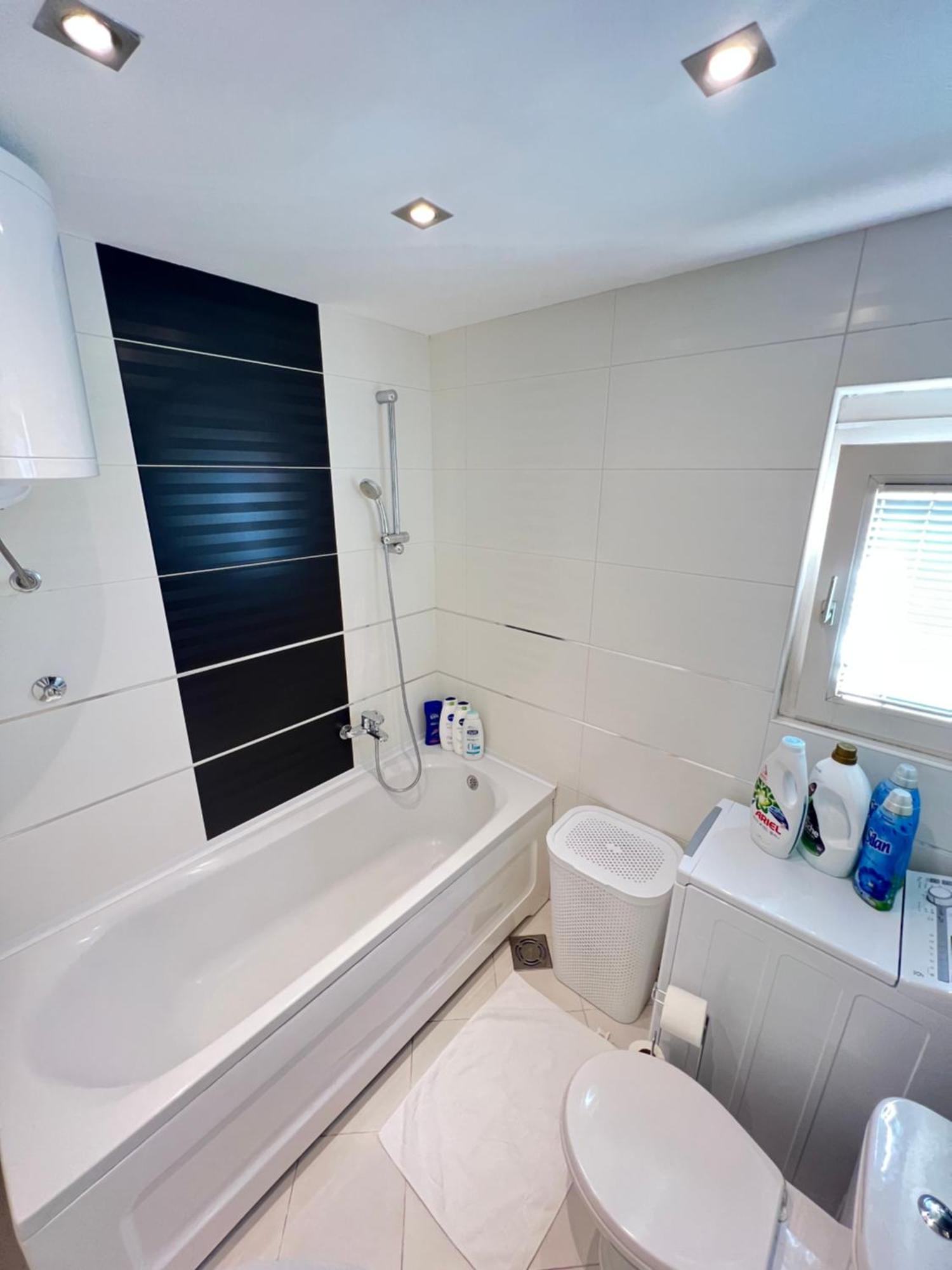 Apartment Hana Bar Bagian luar foto